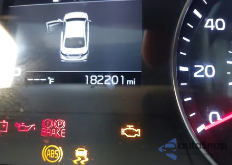 2019 Kia Forte Fe z USA, uszkodzony, nr VIN 3KPF24AD3KE014594